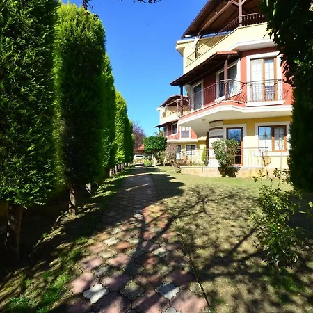 Vila Ilica Mahallesi-vadi Villalari